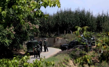 Two soldiers abducted by terrorists in J&K's Anantnag, rescue efforts on