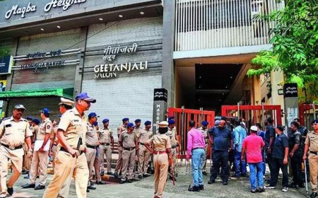 Baba Siddique assailants were mistaken for mobile thieves as they fled the spot