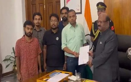 RG Kar case: Protesting junior doctors submit memorandum to West Bengal Governor