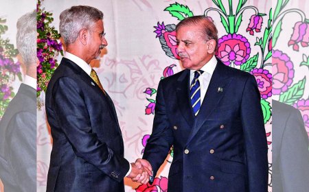 Jaishankar, Pak PM shake hands but little hope of thaw; Pak says ball in India’s court for bilateral