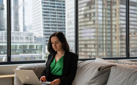 Pay Rs 5 lakh to employer for quitting without notice: Gujarat court