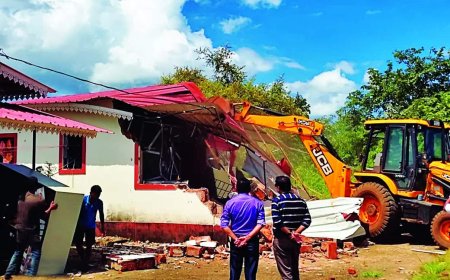 Gujarat structures razed to clear land grab: Govt