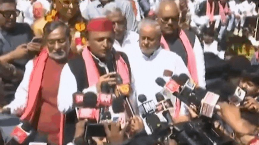 'Sarkaar mei hi bichu hain': After JPNIC row, Akhilesh Yadav says UP govt denying people to celebrate festivals