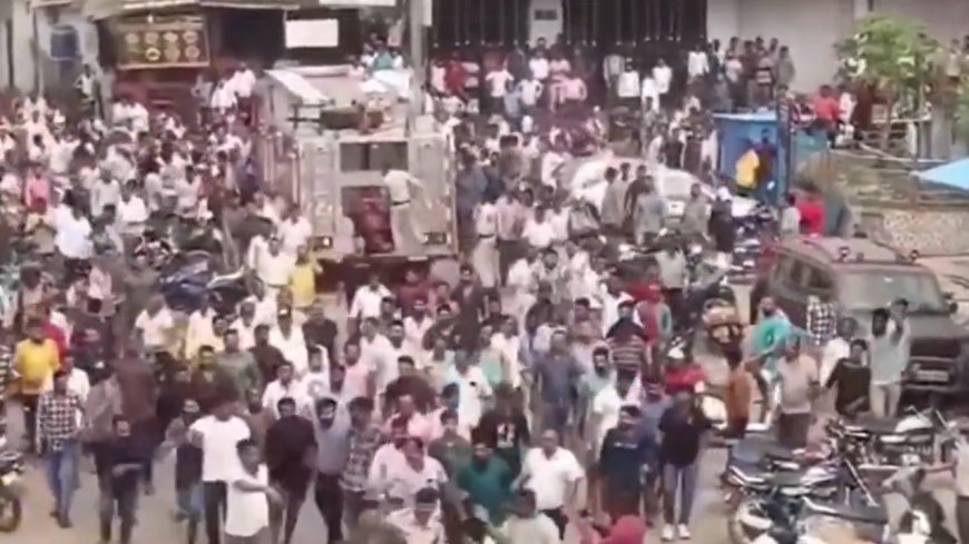 Video: Mob attacks SDM after criminal kills Chhattisgarh cop's family; dumps heads 4 km away