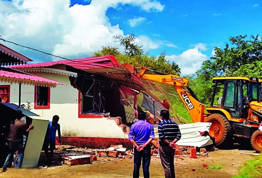 Gujarat structures razed to clear land grab: Govt