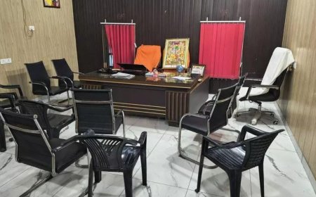 Civic body chiefs leave chairs vacant for Lord Ram