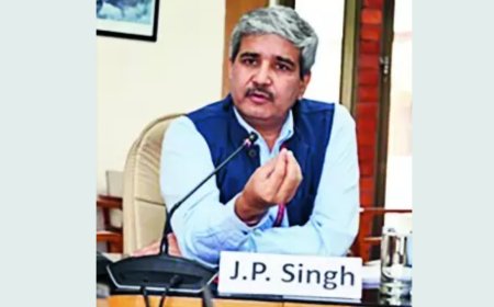 In a first, Indian official holds talks with Taliban defence minister