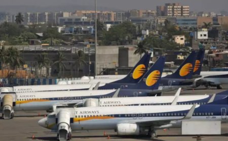 SC sets aside NCLAT decision, orders liquidation of Jet Airways' assets