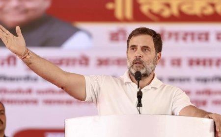 Scindia, other ex-royals slam Rahul for remark on British ties with 'pliant maharajas'