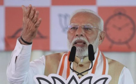 In Dhule, LS seat that BJP lost, PM delivers ‘Ek hain...’ message