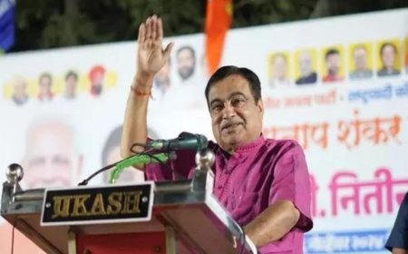 'Congress itself altered the Constitution during Indira's regime', says Union minister Nitin Gadkari