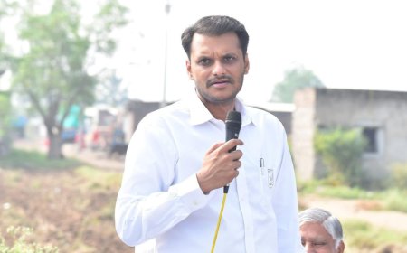 EC officials search Baramati candidate dad’s car showroom