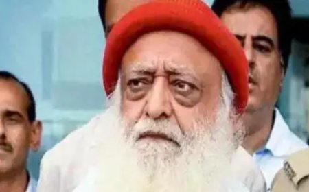 SC seeks Gujarat govt's reply on Asaram's plea for suspension of life sentence in 2013 rape case
