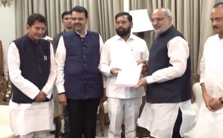 Eknath Shinde resigns, to act as caretaker Maharashtra chief minister