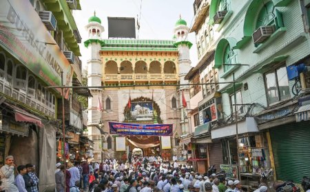 Court directs to issue notice over suit claiming Shiva temple in Ajmer dargah