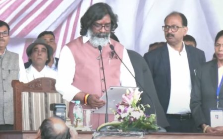 Hemant Soren takes oath as Jharkhand's 14th chief minister
