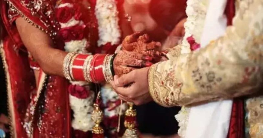 Cop demands Rs 30 lakh dowry, bride walks out of wedding