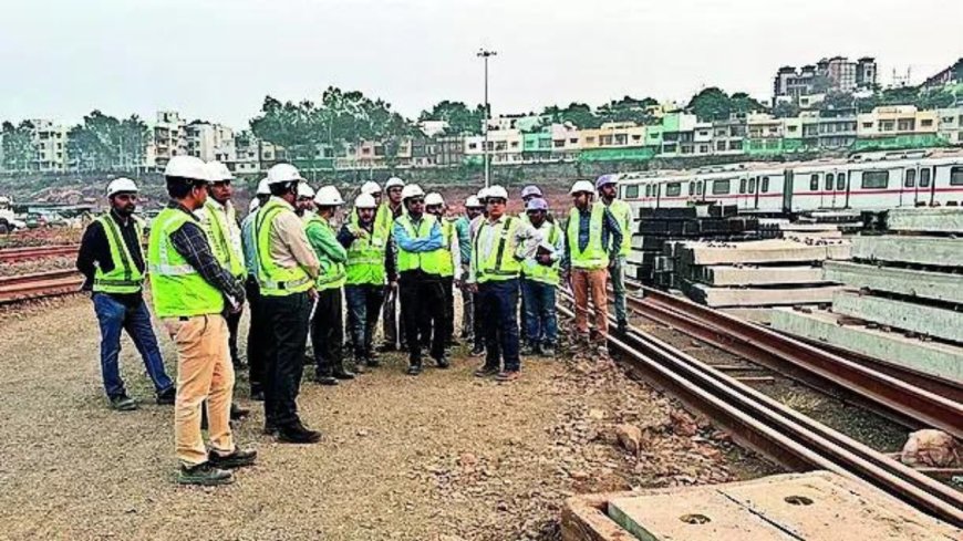 SC: Divert traffic via green land for metro work