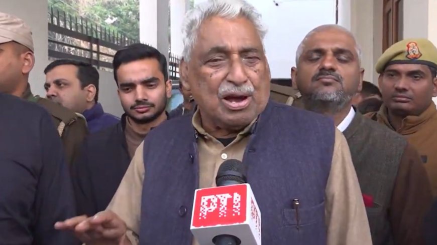 15-member SP delegation stopped from visiting Sambhal amidst violence