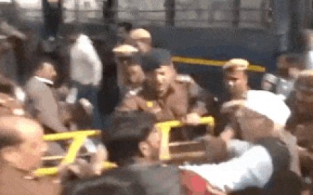 Sambhal violence: Scuffle between Congress workers, police in Lucknow