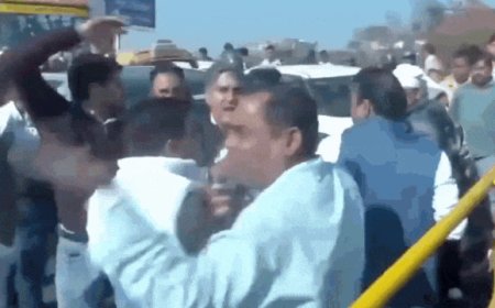 Watch: Irate commuters clash with Congress workers at Ghazipur border