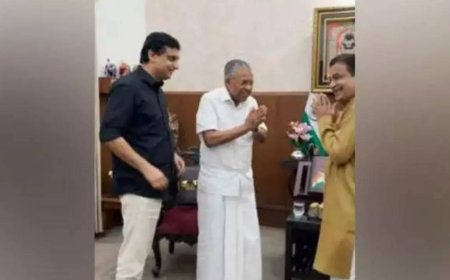 Kerala CM meets Gadkari to discuss National Highway development