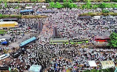 Lingayat quota stir turns violent in Karnataka, 50 hurt