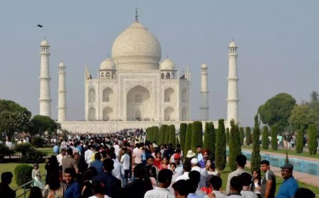 No damage to Taj Mahal, says govt