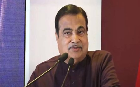Those who win elections in name of caste, do nothing for their community: Gadkari
