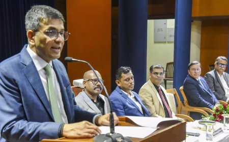Ex-CJI did 'nothing' on breach of anti-defection law: Sena UBT