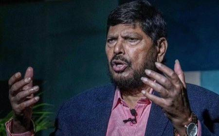 No berth for RPI in 'Maha' cabinet, Athawale says Fadnavis gave his word