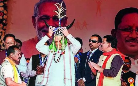 Give up violence, or face action: Amit Shah to Maoists