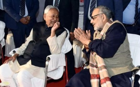 Giriraj Singh demands Bharat Ratna for Nitish Kumar & Naveen Patnaik, evokes surprise