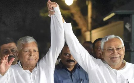 Will welcome back Nitish Kumar if he ditches BJP, says Lalu aide