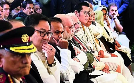 Capital tribute for Manmohan Singh's last journey