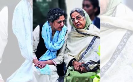 #Cancelpatriarchy: Manmohan Singh's daughter lights funeral pyre