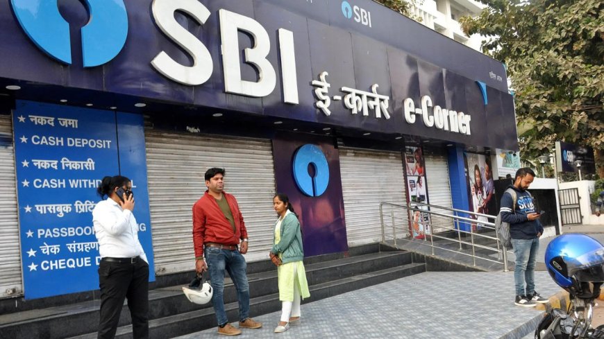 Men hold 10 of 11 lead roles in public sector banks: Govt data