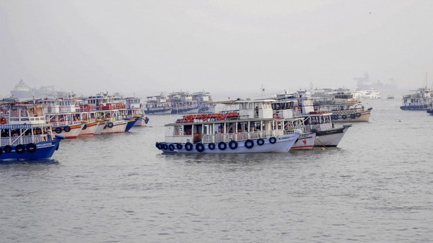 13 dead after ferry with over 100 passengers capsizes near Gateway of India in Mumbai; rescue operations underway