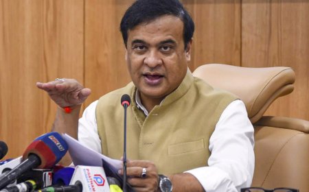 Himanta Biswa Sarma says 'we should not encourage Bangladeshi Hindus to come to India'; Congress hits back