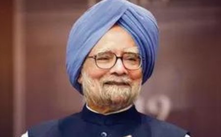 'Most fitting tribute to his legacy': NSUI demands PM Modi rename DU's Veer Savarkar college after Manmohan Singh