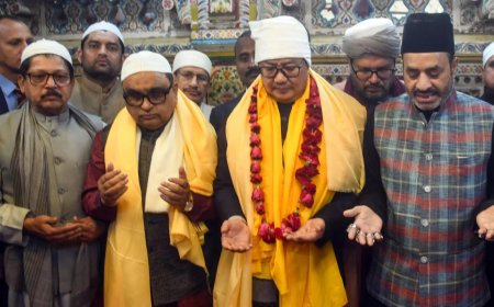 ‘PM Modi's message of peace’: Kiren Rijiju presents 'chadar' at Ajmer Sharif Dargah