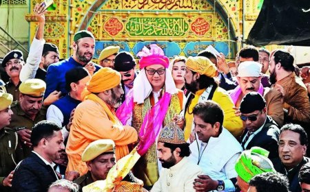 Rijiju carries 'unity' message, offers PM Modi's 'chaddar' at Ajmer dargah