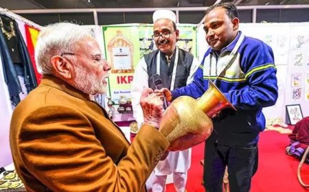 Bid to spread poison in name of caste: PM Modi's veiled dig at Rahul