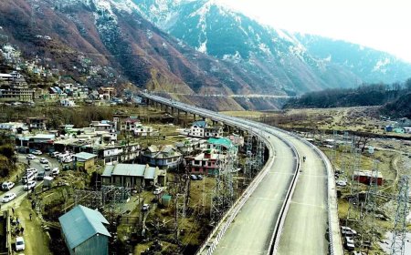 Banihal Bypass complete, to open for 4-lane traffic within 15 days: Gadkari