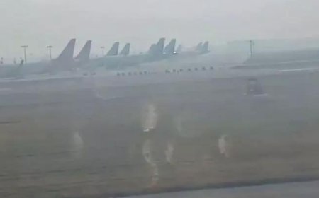 Delays at Delhi Airport: Bad weather causes disruptions for over 300 flights