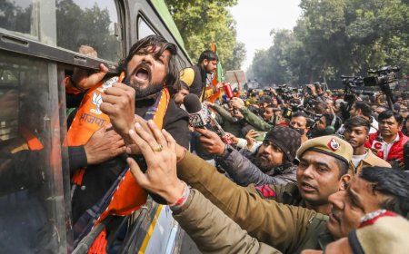 BJP protests outside Arvind Kejriwal’s residence over 'fake voters' claims