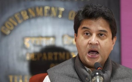 Passport Seva Kendra to be set up in every parliamentary constituency: Scindia