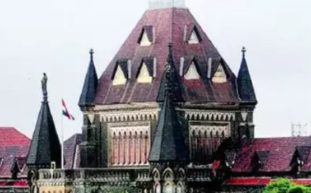 File FIR against cops in Badlapur shootout, high court to Maha govt