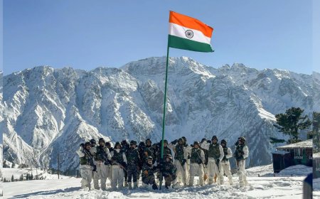 President Droupadi Murmu approves Gallantry awards for 93 armed forces personnel on eve of Republic Day; see full list