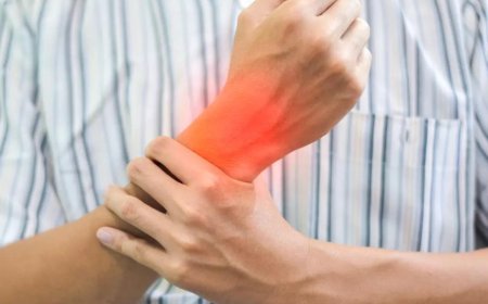 Pune CA, 41, first casualty of Guillain-Barre Syndrome outbreak; 111 cases in less than 3 weeks